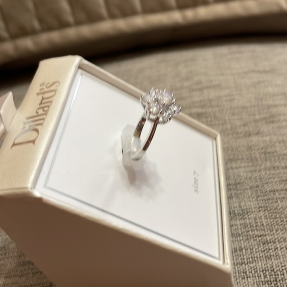 Silver cubic zirconia ring size 7 - Picture 2 of 4